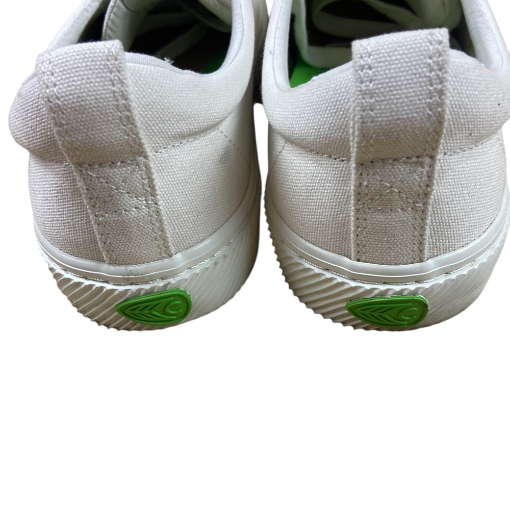 Cariuma Shoes Sneakers Lace Up Low Top White Canvas Men's 10 Women’s  11.5 - Picture 4 of 8